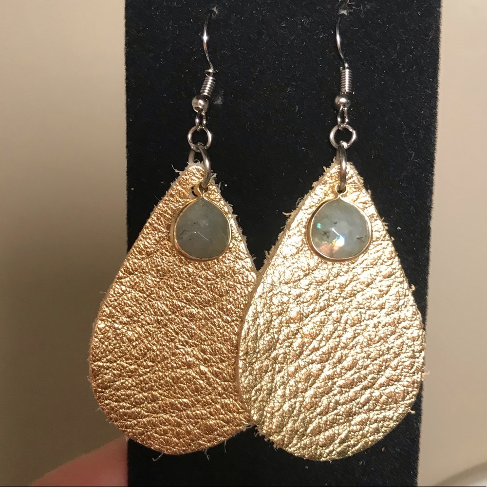 NEW Handmade earrings for any occasion!